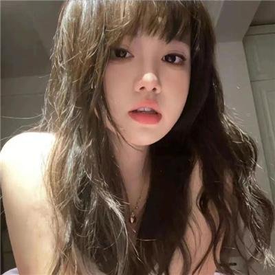 黑珍珠艾曼妞